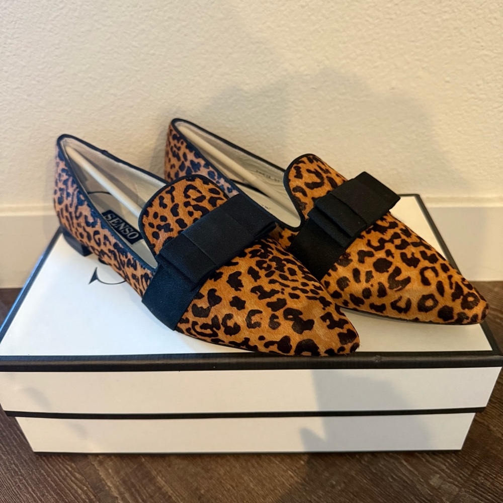 SENSO Leopard Pony Hair Pointed Loafers with Black Bow